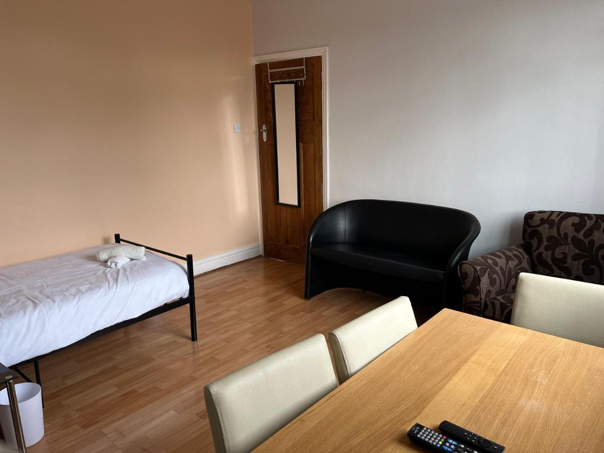 2 Bedroom Apartment, 5 Minutes From City Centre Newcastle upon Tyne Eksteriør bilde