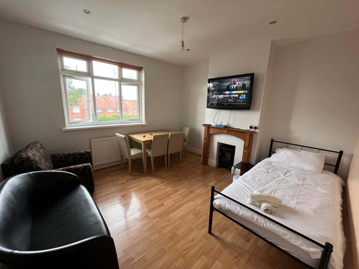 2 Bedroom Apartment, 5 Minutes From City Centre Newcastle upon Tyne Eksteriør bilde